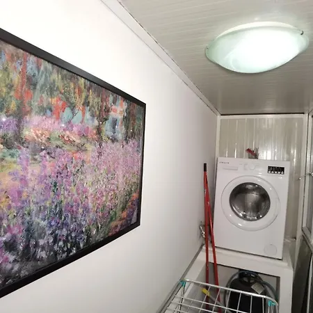 Luxury Sisters House 
