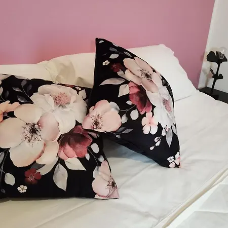 Luxury Sisters House 