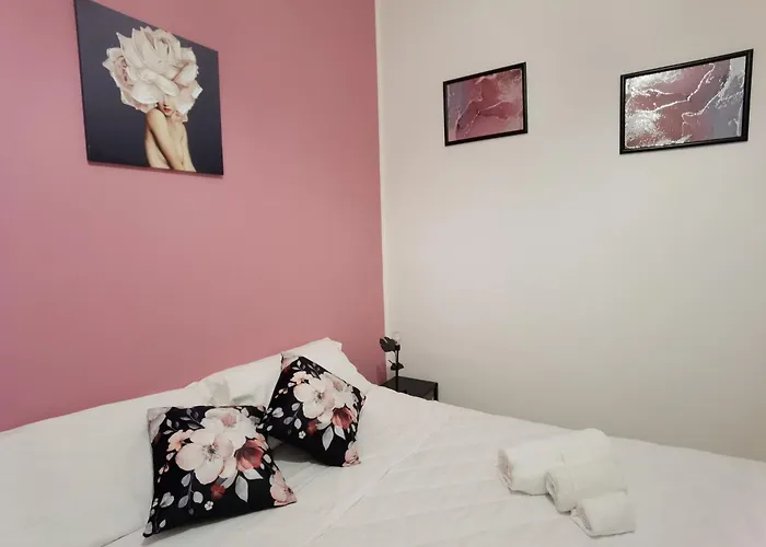 Luxury Sisters House 