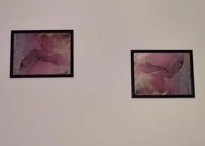 Luxury Sisters House 