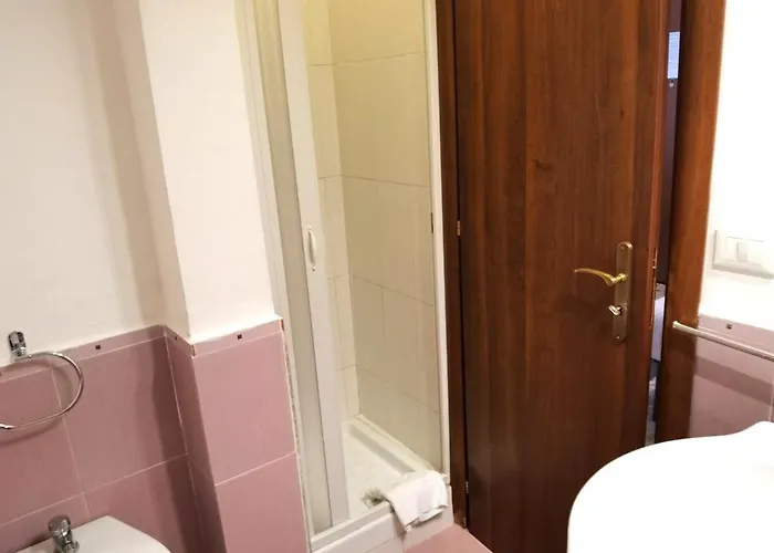 Luxury Sisters House 